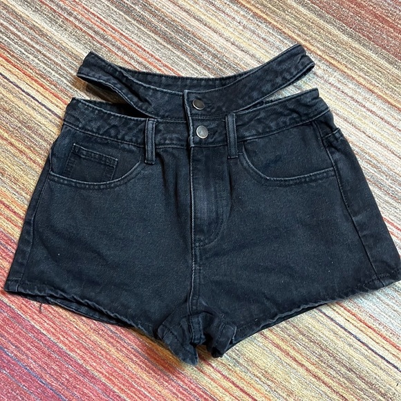 Le Lis Pants - Le Lis Collection Black Denim Shorts